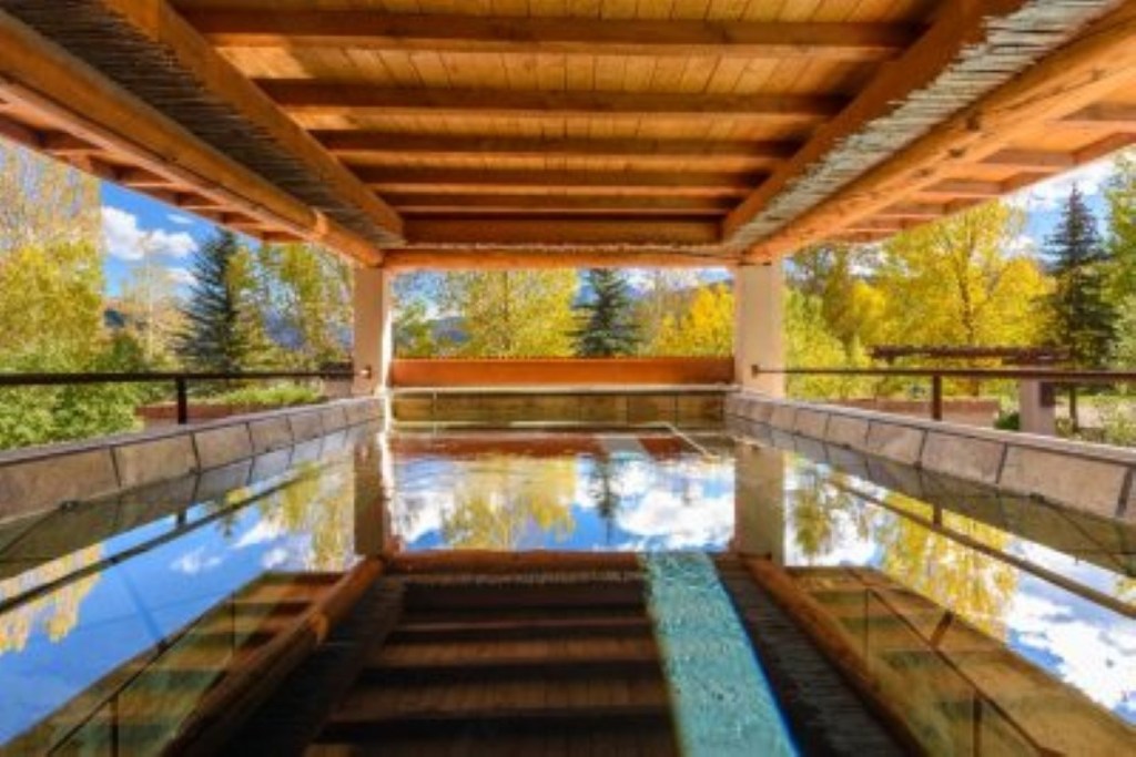 hot-pool-Medium